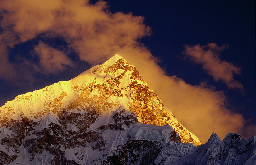 Mt Nuptse 7879m At Sunset From Gorak Photograph by Richard I'anson ...