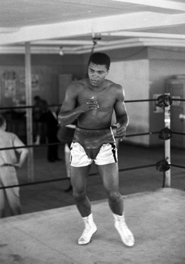 Muhammad Ali Warming Up Photograph by Retro Images Archive