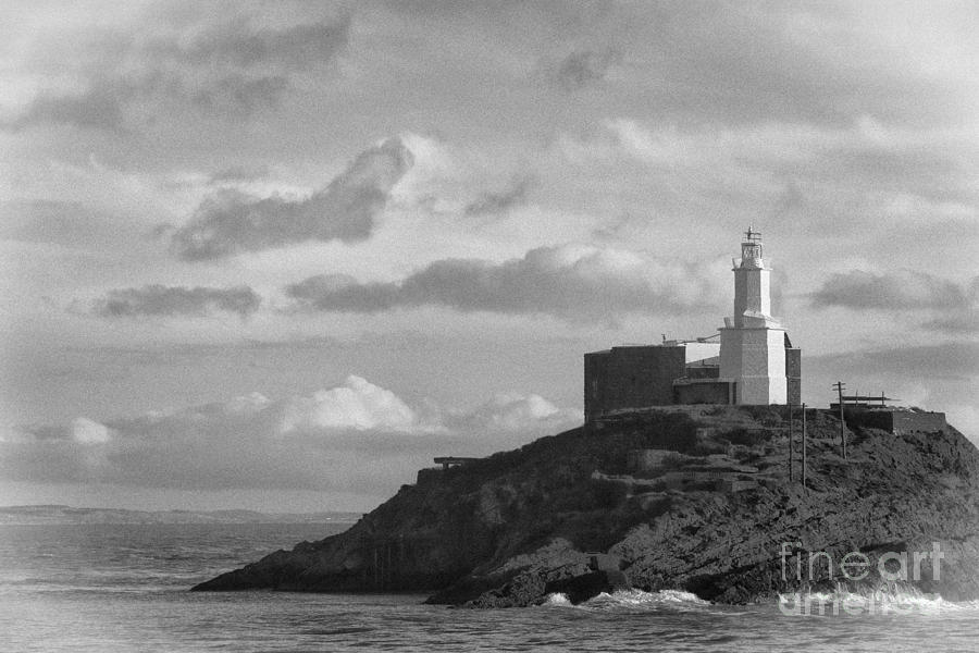 Mumbles lighthouse Photograph by Paul Cowan