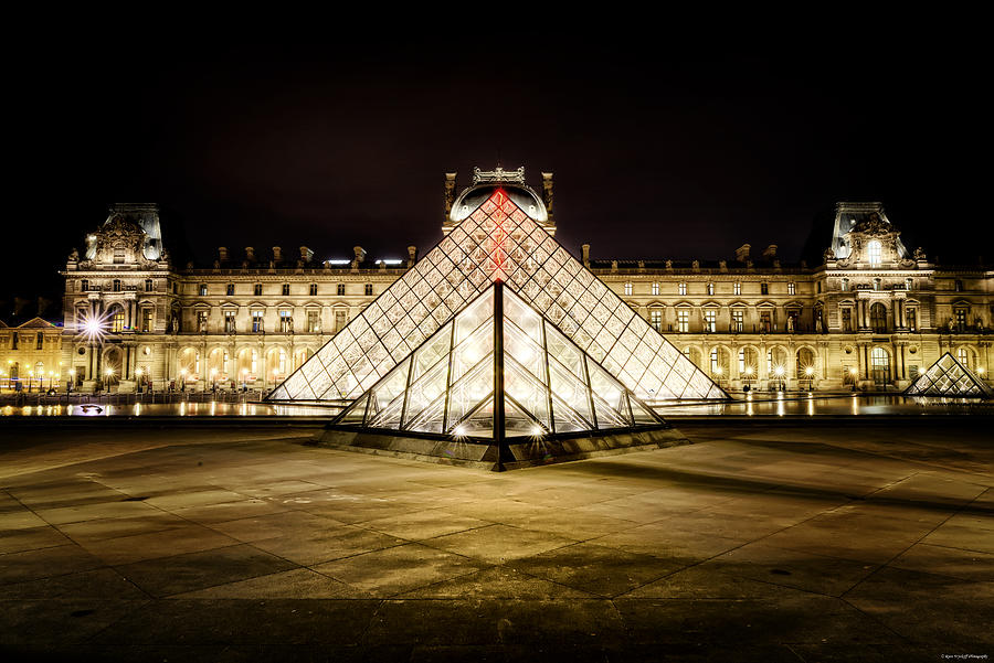 Musee du Louvre Photograph by Ryan Wyckoff