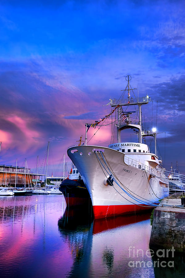 Boat Photograph - Musee Maritime by Olivier Le Queinec