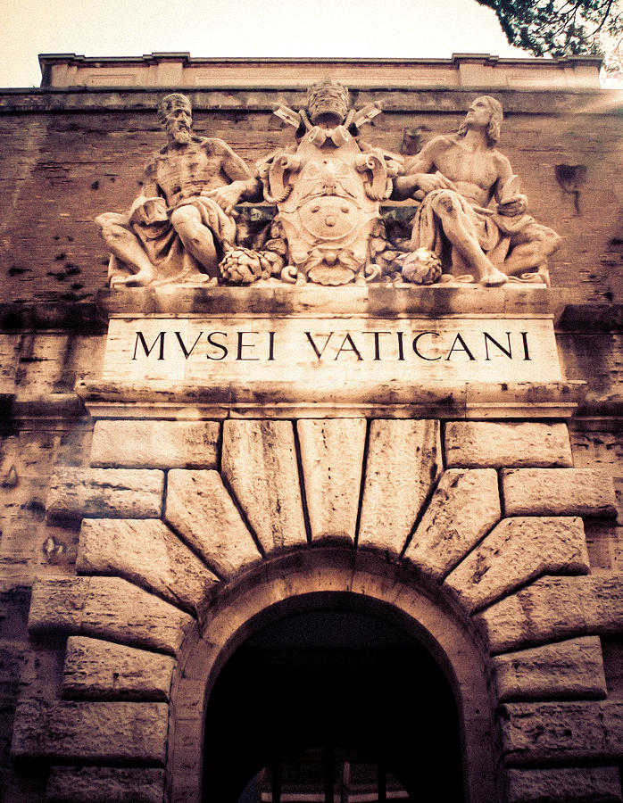 Musei Vaticani Uscita Photograph by Rob Tullis