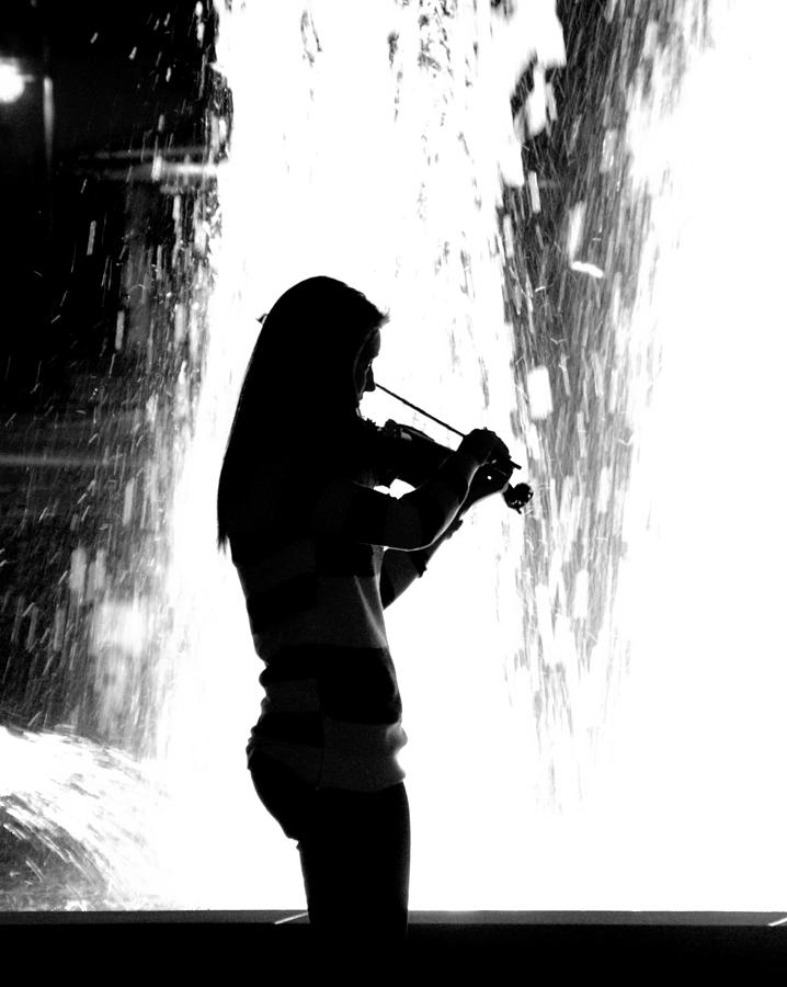 Music By The Fountain Photograph