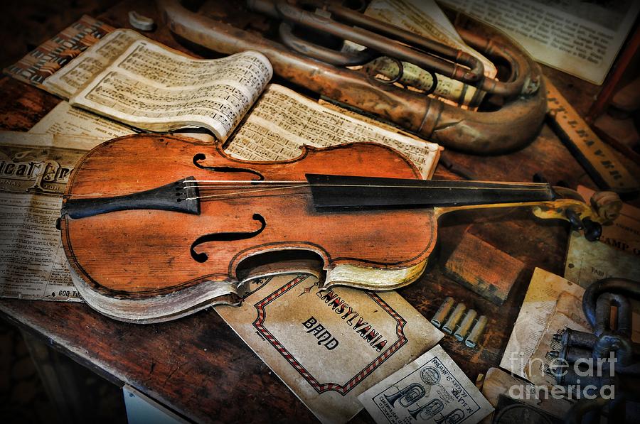 Music - The Violin Photograph by Paul Ward