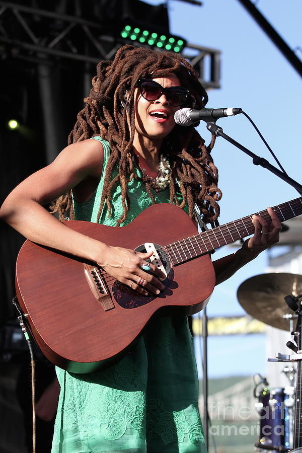 Valerie June Photograph by Concert Photos - Fine Art America