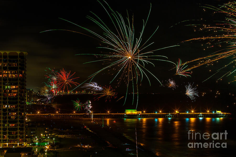 Myrtle Beach Fireworks Photograph by Mark East Pixels
