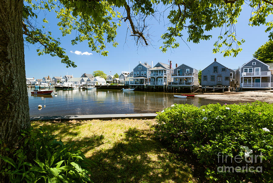 Nantucket Homes By the Sea Photograph by Michelle Constantine
