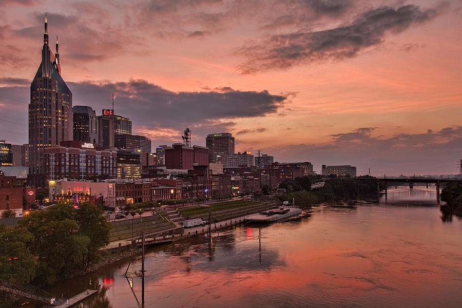 Nashville Pink Sunset Photograph by Diana Powell