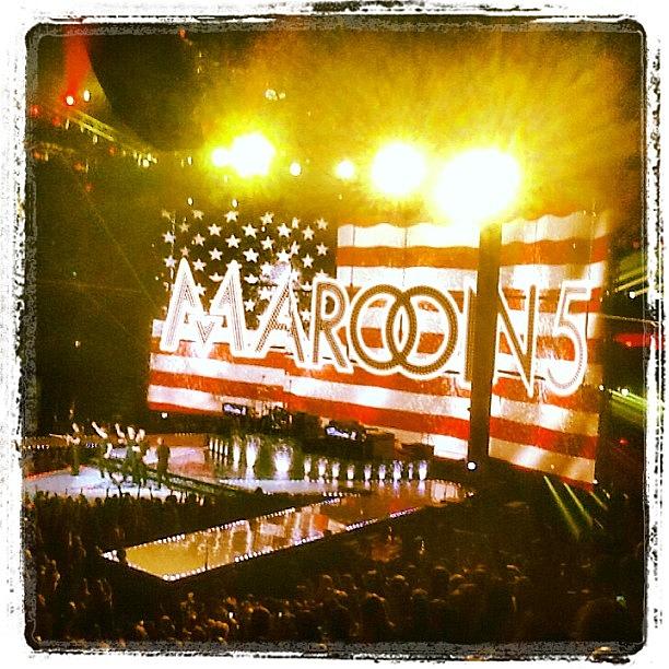 Nashville, Tn - Maroon 5 Finale Photograph by Trey Kendrick
