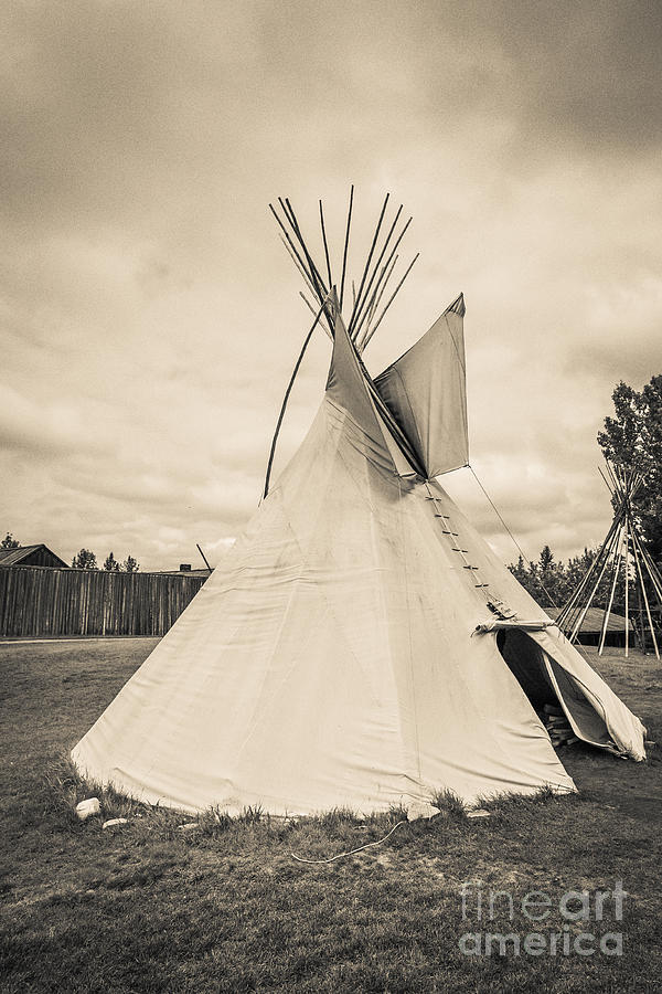 Native American Plains Indian Tipi Tepee Teepee Photograph by Edward Fielding
