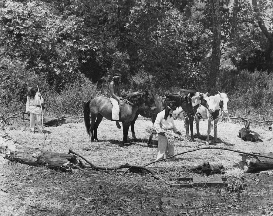 Native Americans Threshing Photograph by Underwood Archives Onia