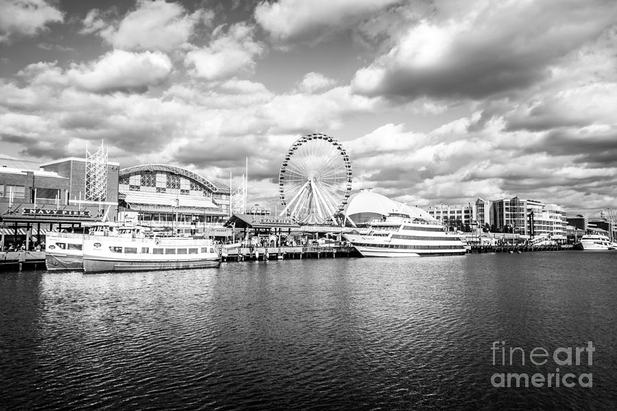 Navy Pier Black and White Photo Photograph by Paul Velgos