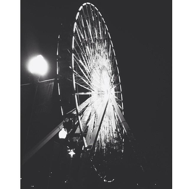 Chicago Photograph - Navy Pier Ferris Wheel 🌆 #chicago by Tori Niggel