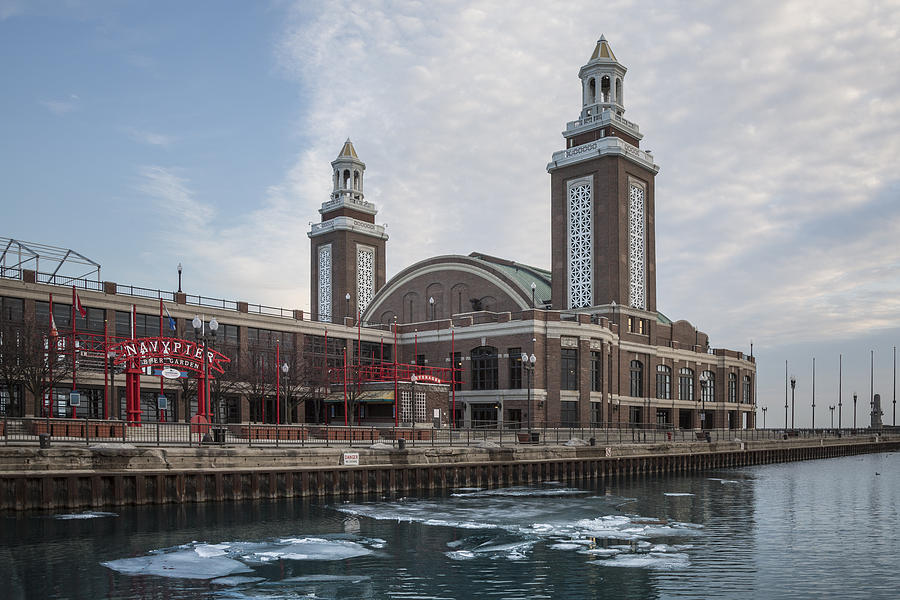 Navy Pier in Winter Photograph by Krzysztof Hanusiak - Fine Art America