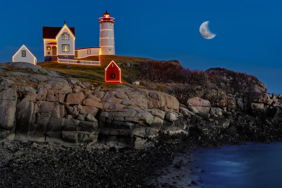 Neddick Lighthouse Photograph by Susan Candelario
