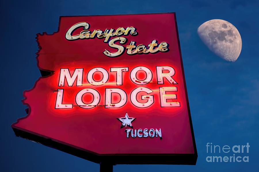 Neon Sign Canyon State Motor Lodge Photograph by Henry Kowalski