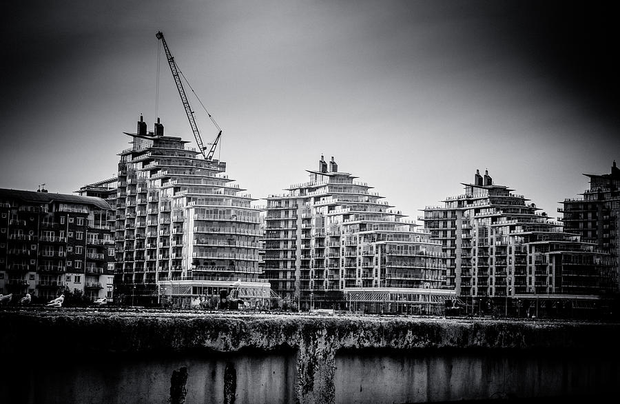 London Photograph - New Apartments in Battersea by Lenny Carter
