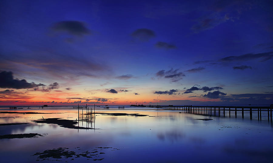 New Dawn At Phu Quoc, Vietnam Photograph by Huyenhoang