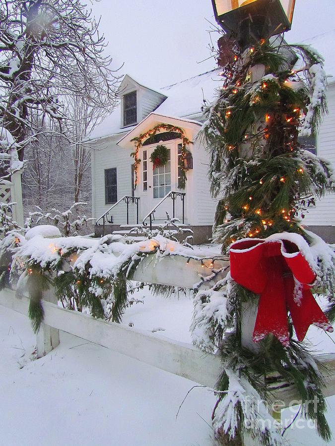 Christmas Photograph - New England Christmas by Elizabeth Dow