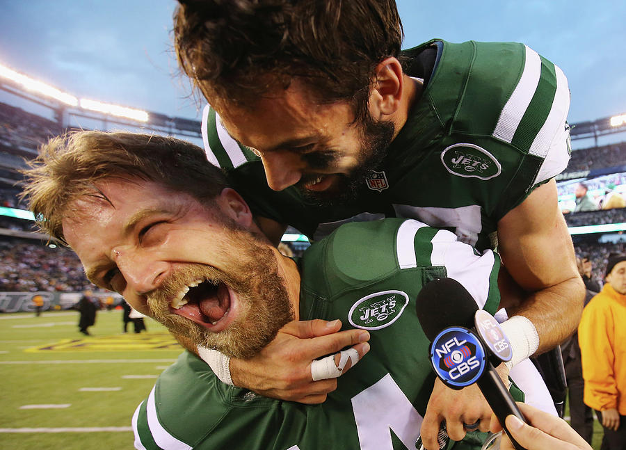 New England Patriots V New York Jets Photograph by Al Bello New England Patriots V New York Jets Photograph by Al Bello