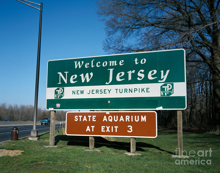 New Jersey Welcome Sign Photograph by Rafael Macia