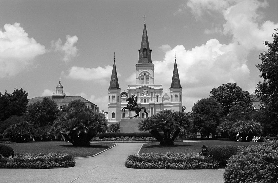 Flower Photograph - New Orleans - Jackson Square 4 by Frank Romeo