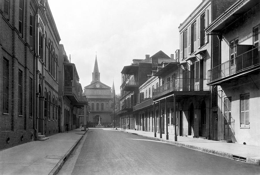 New Orleans Old French Quarter Photograph by Underwood Archives