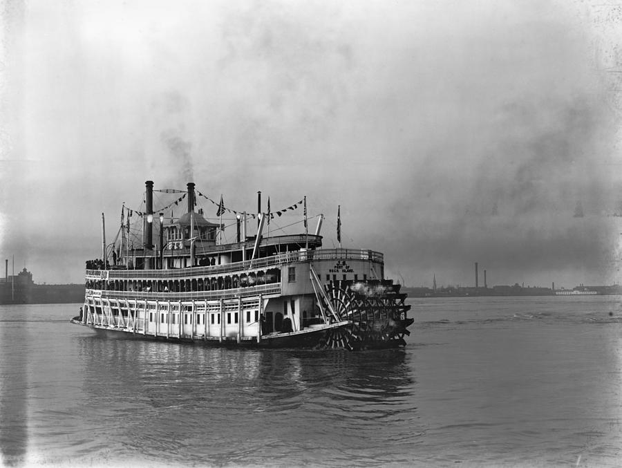 New Orleans Steamboat Photograph by Granger