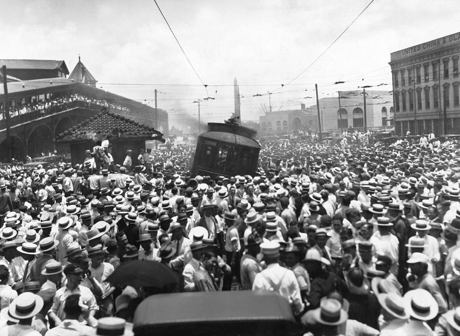 New Orleans Street Car Strike Photograph by Underwood Archives