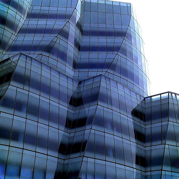 Architecture Photograph - New York City Building by Miki Torres