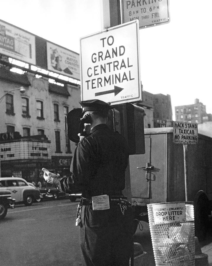 New York City Policeman Photograph by Underwood Archives