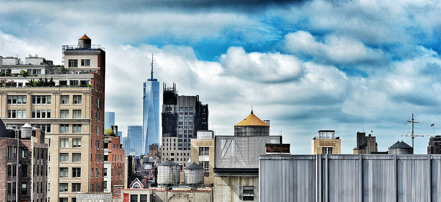 New York City Photograph - New York City Skyline by Tom Palompelli