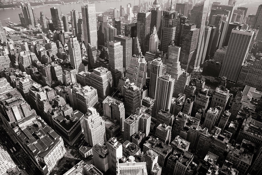 New York Skyline Black And White Photograph by Lucynakoch