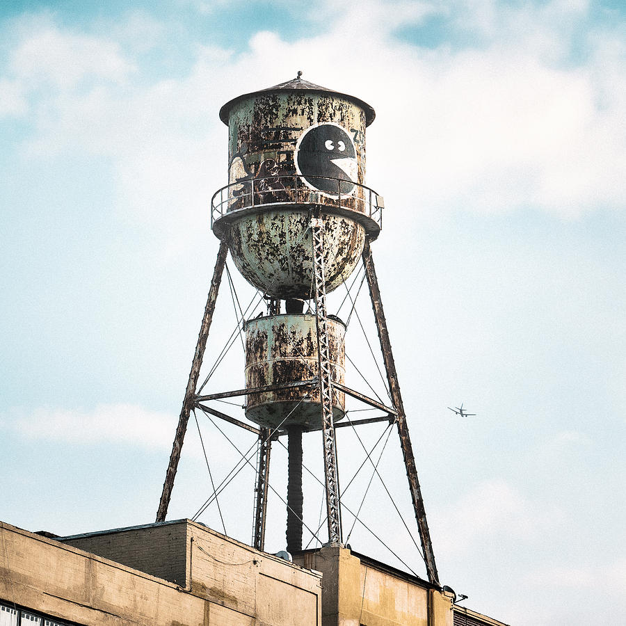 New York Water Towers 9 - Bed Stuy Brooklyn Photograph by Gary Heller