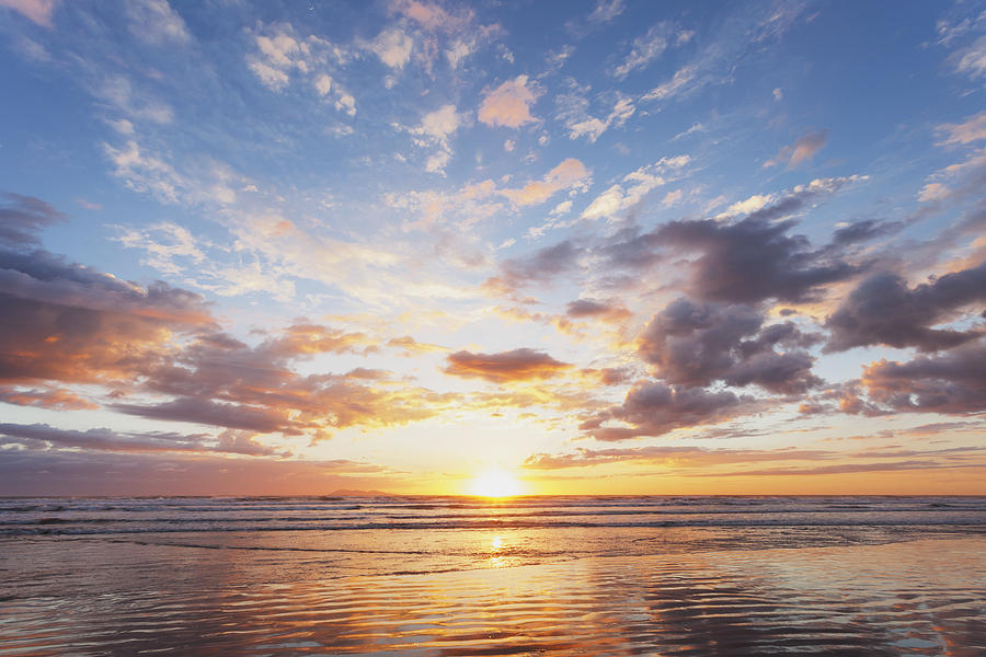 New Zealand, North Island, East Coast sunrise, Bay of Plenty, Waihi Beach at sunrise, South Pacific Photograph by Westend61