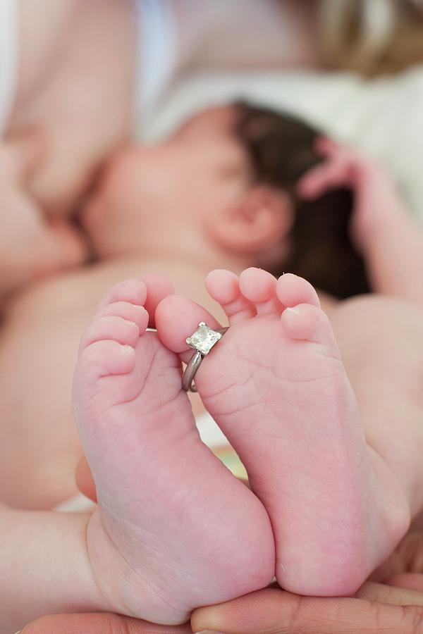 Ring Photograph - Newborn Baby With Ring On Toe by Ian Hooton/science Photo Library