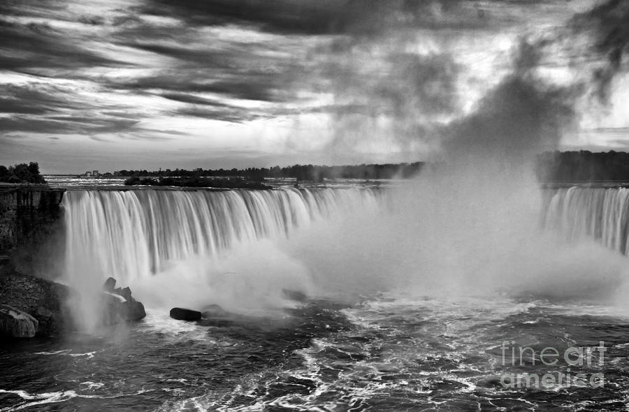 Niagara Falls Black White Photograph by Charline Xia