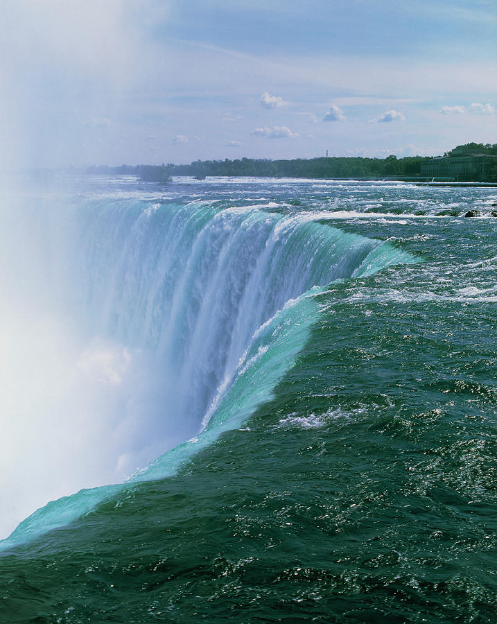 Niagara Falls On The Canadian-american Border Photograph by Martin Bond/science Photo Library