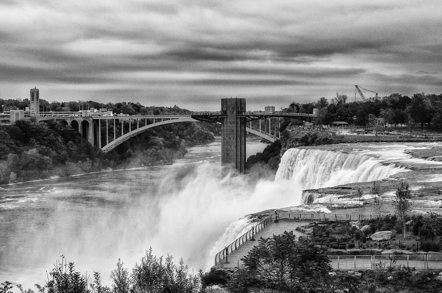 Niagara Falls Photograph by Sue Capuano