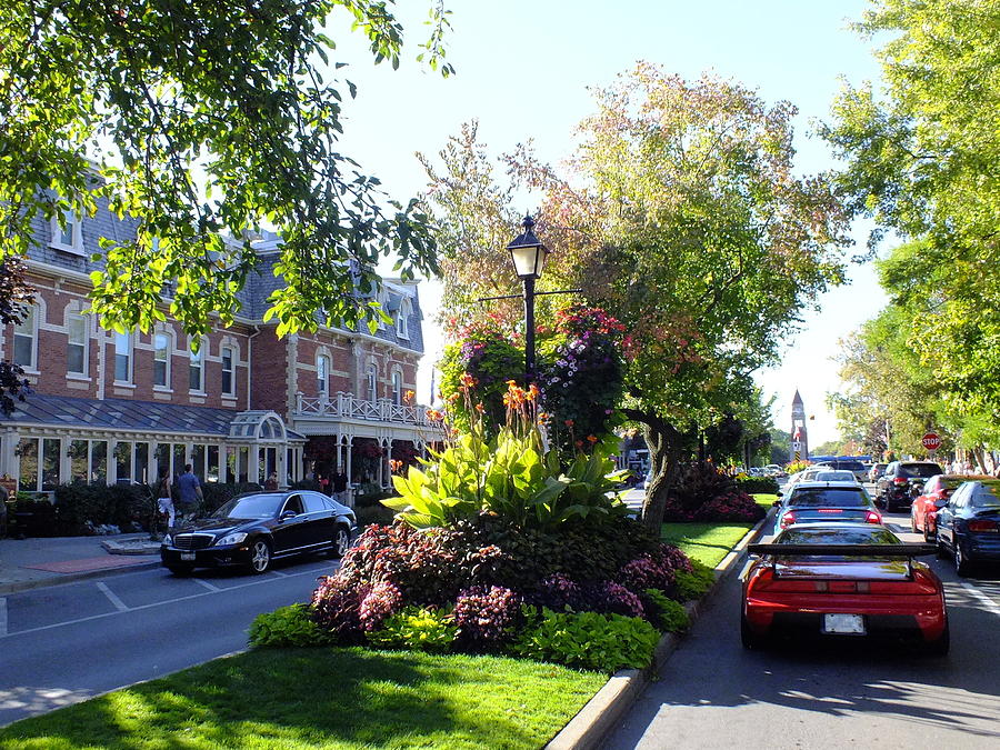 Niagara On The Lake Photograph by Peggy King