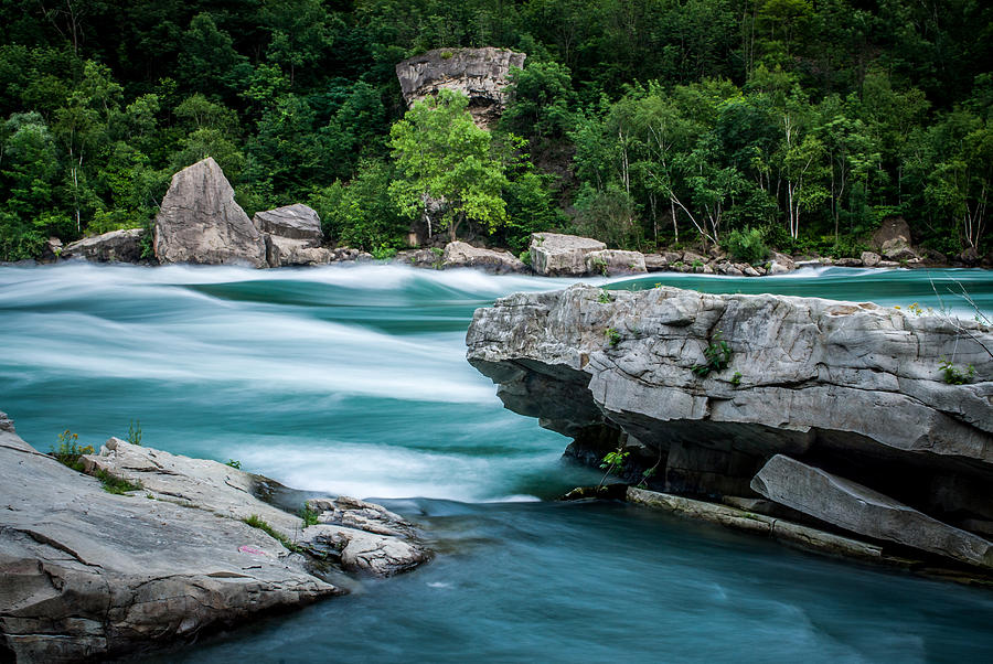 Nature Photograph - Niagara Rapids by Ricardo Cardoso