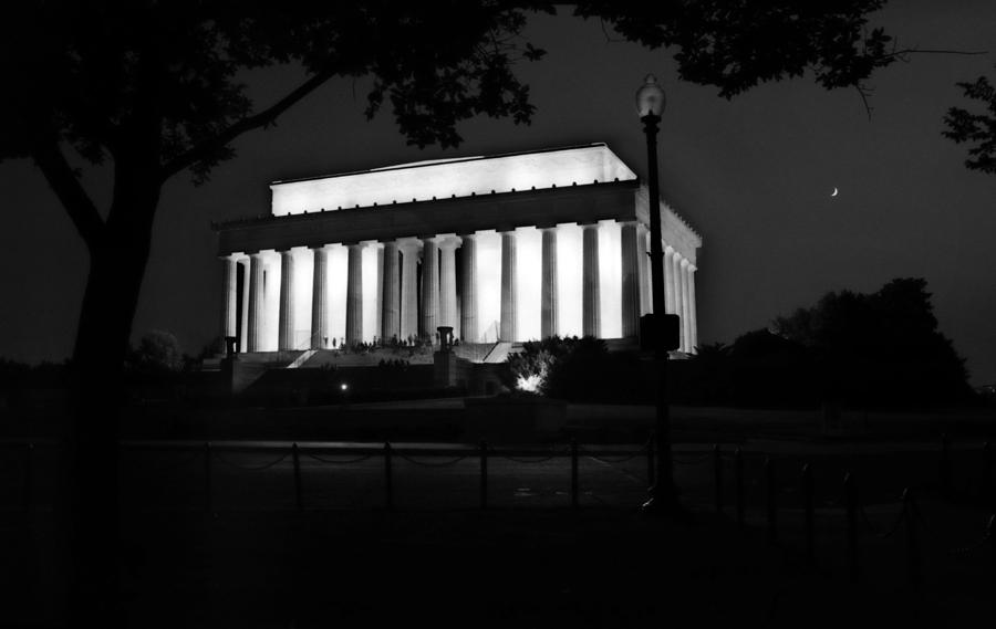 Night At The Lincoln Memorial Photograph by Greg and Chrystal Mimbs