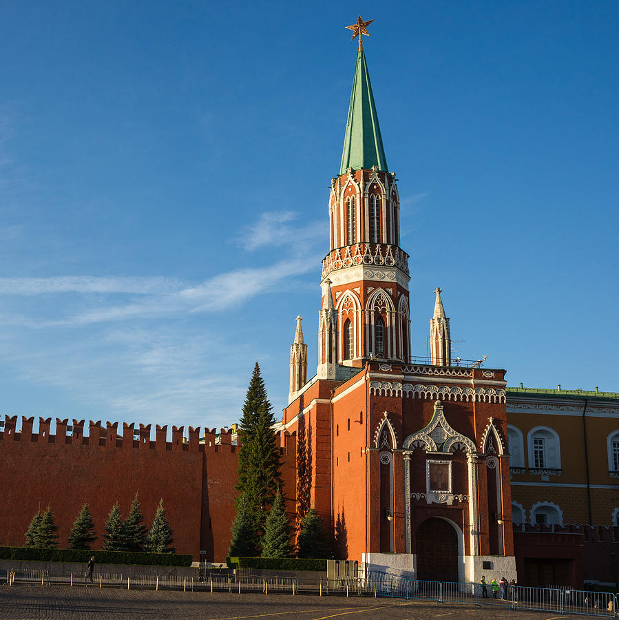 Никольская башня кремля фото