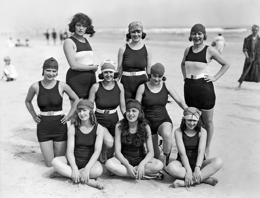 Nine Women In Bathing Suits Photograph by Underwood Archives