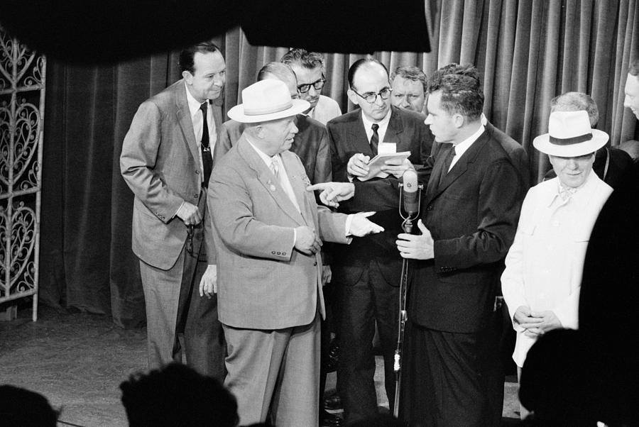 Nixon And Khrushchev, 1959 Photograph by Granger