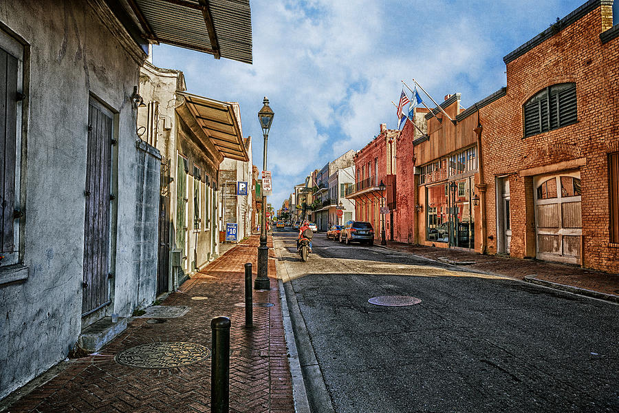 New Orleans Photograph - NOLA French Quarter by Sennie Pierson