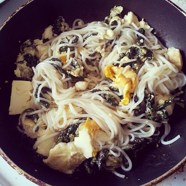 Spinach Photograph - #noodle #tofu #egg #stirfry by Crystal Chloe