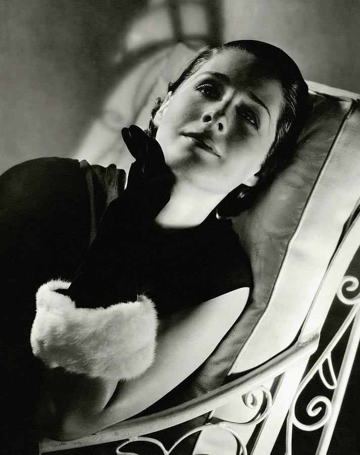 Norma Shearer On A Chair Photograph by Edward Steichen