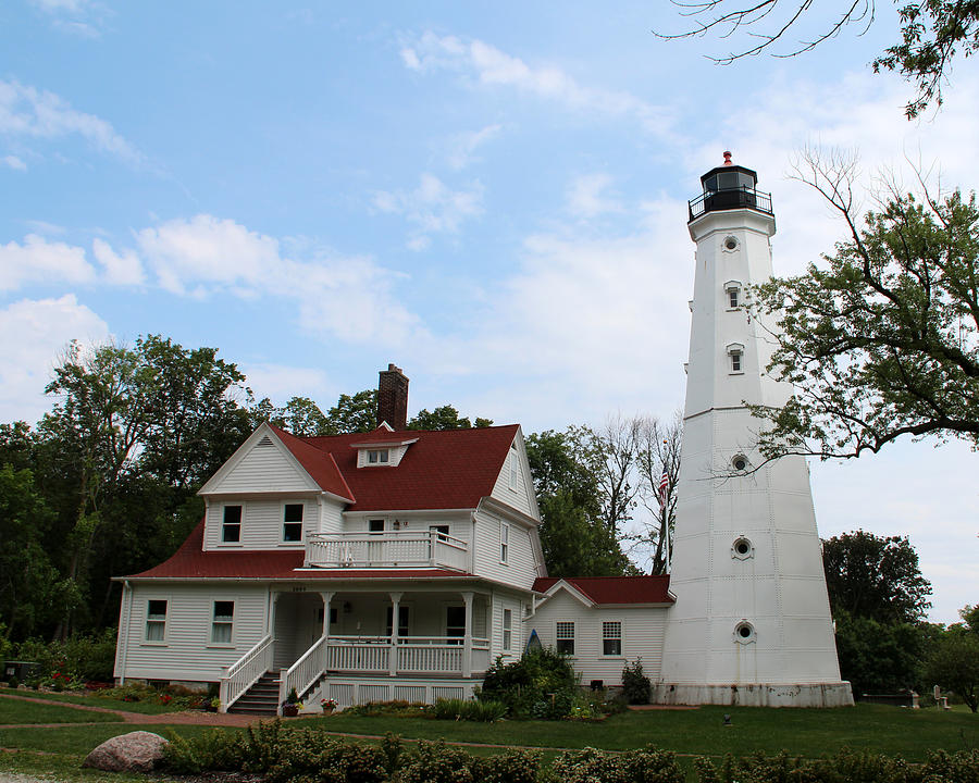 North Point Lighthouse 1 Photograph by George Jones