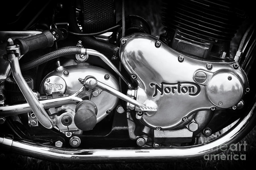 Motorcycle Photograph - Norton Commando 850 Engine by Tim Gainey